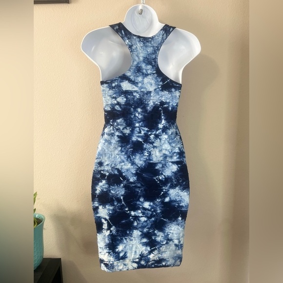 BEBE Tie dye bandage dress Size Small - Picture 9 of 9